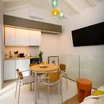 S27-new House In The Centre