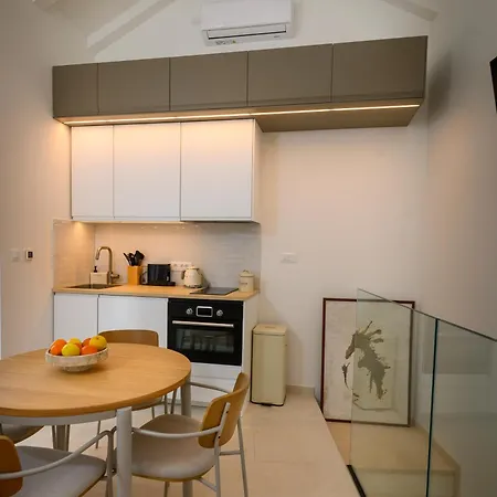 S27-modern House In The Old Centre With Parking Tatil Evi *