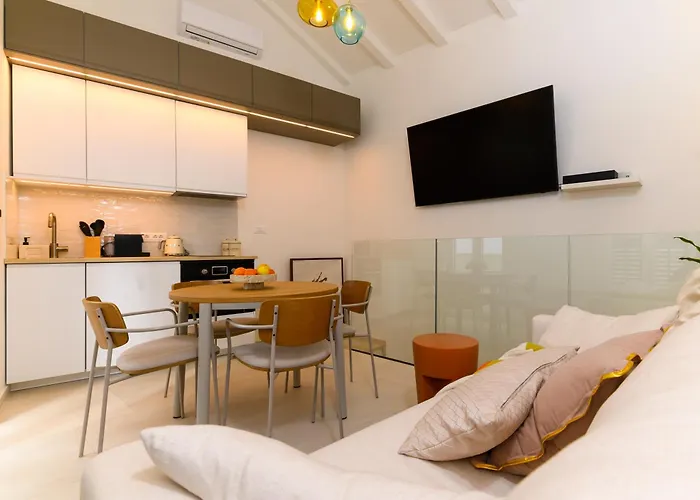 S27-new House In The Centre Сплит