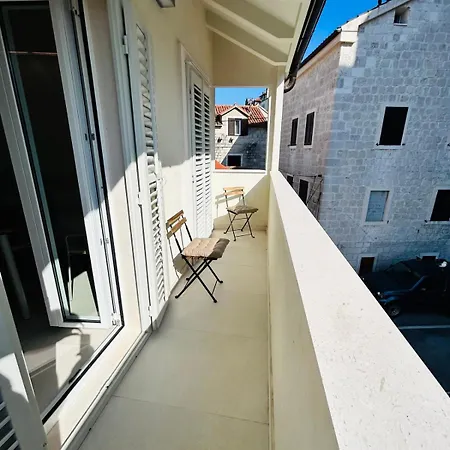 S27-new House In The Centre 斯普利特