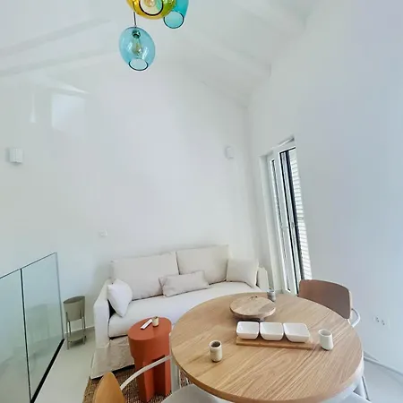 S27-new House In The Centre 度假居 *