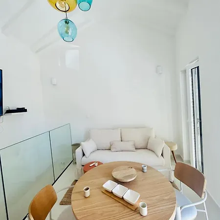 S27-new House In The Centre